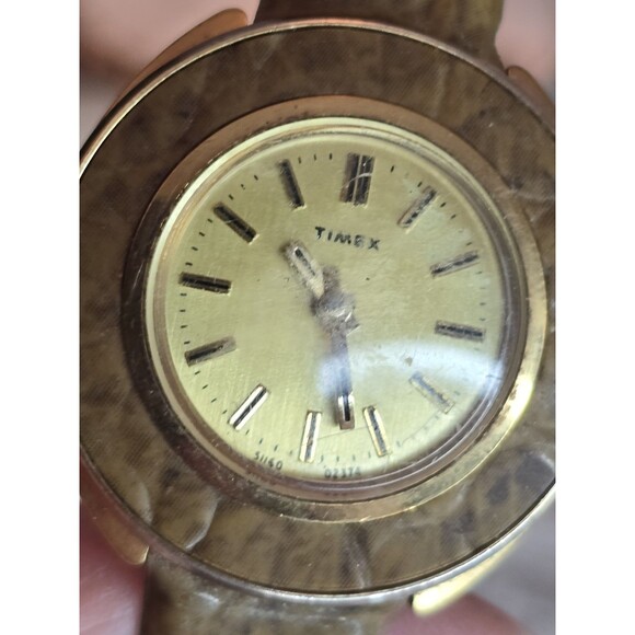 Vintage Watch Lot Fossil Nine West Rhinestone Mixed Womens Watches Parts Repair - Picture 8 of 9